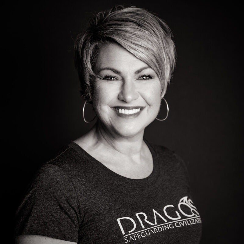 Jill Filipiak of Dragos Headshot