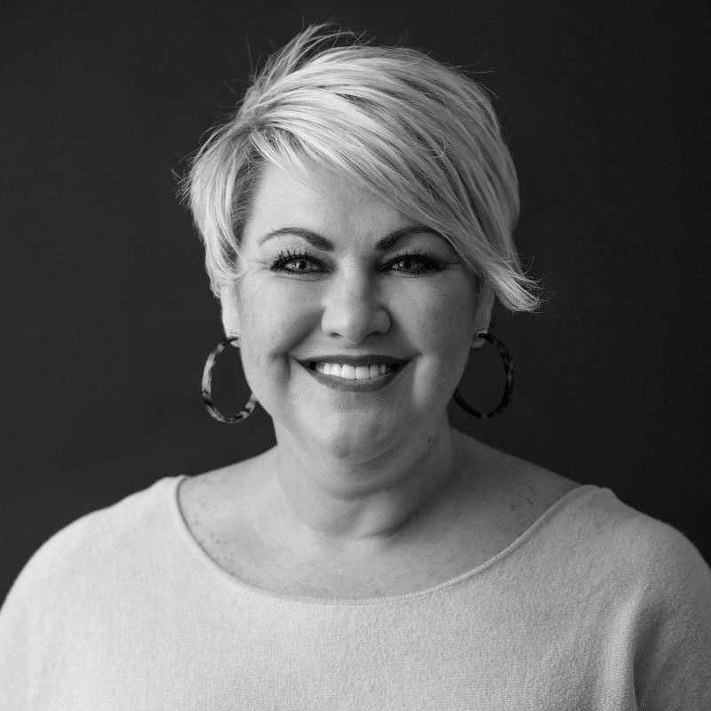 Jill Filipiak Headshot